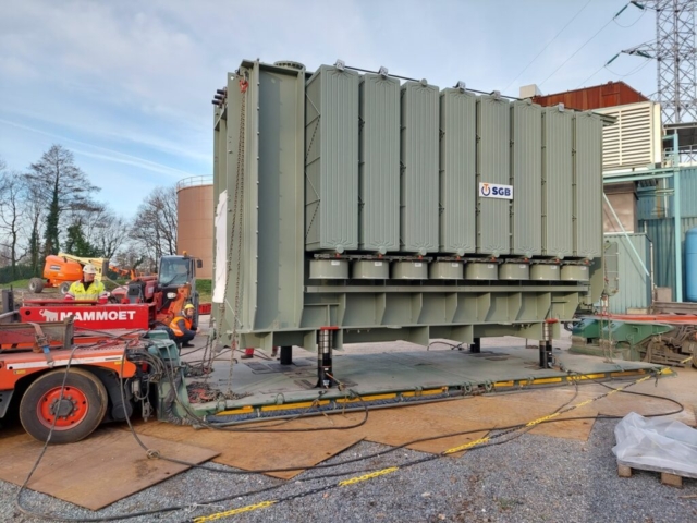 Ring-Climbing-Cylinders-100t-3_72dpi_1181x886px_E_NR-27282